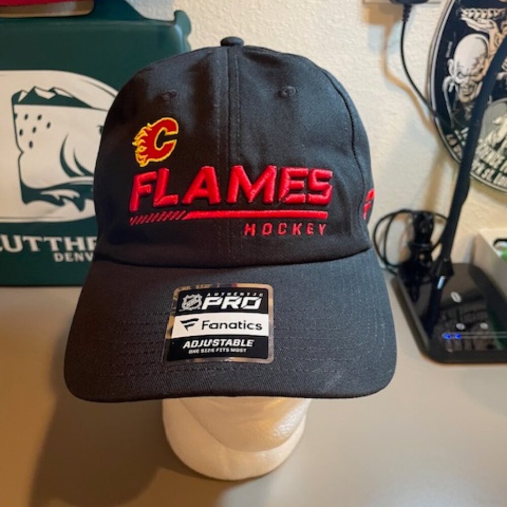Calgary Flames Hockey Fanatics Pro New with Tags Adjustable Cap